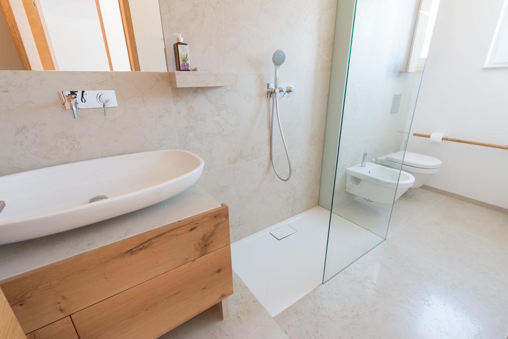 Apartment Beta Izola Bagian luar foto